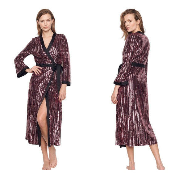 NWT Victoria’s Secret Sequin Kimono Robe in Pink